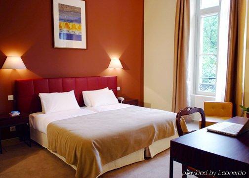 Bagnères-de-Luchon Clarion Suites Corneille Luchon חדר תמונה